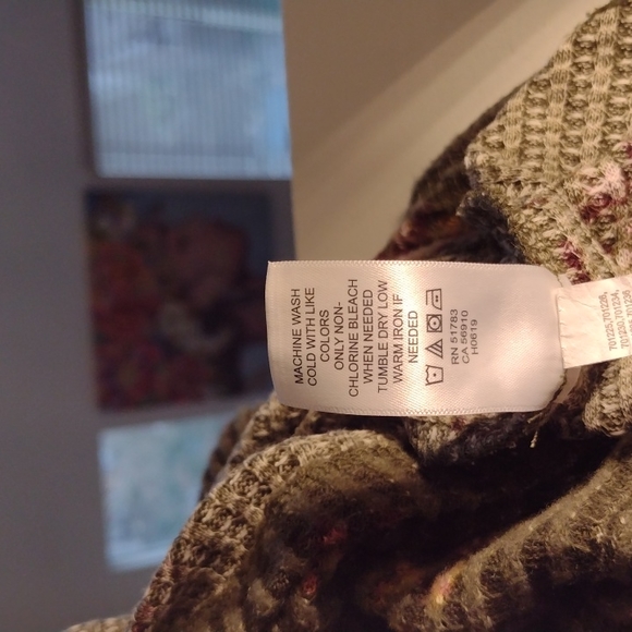 🌺 Floral lace up back cowl neck Pullover over Waffle knit Fabric Size S - Picture 10 of 13